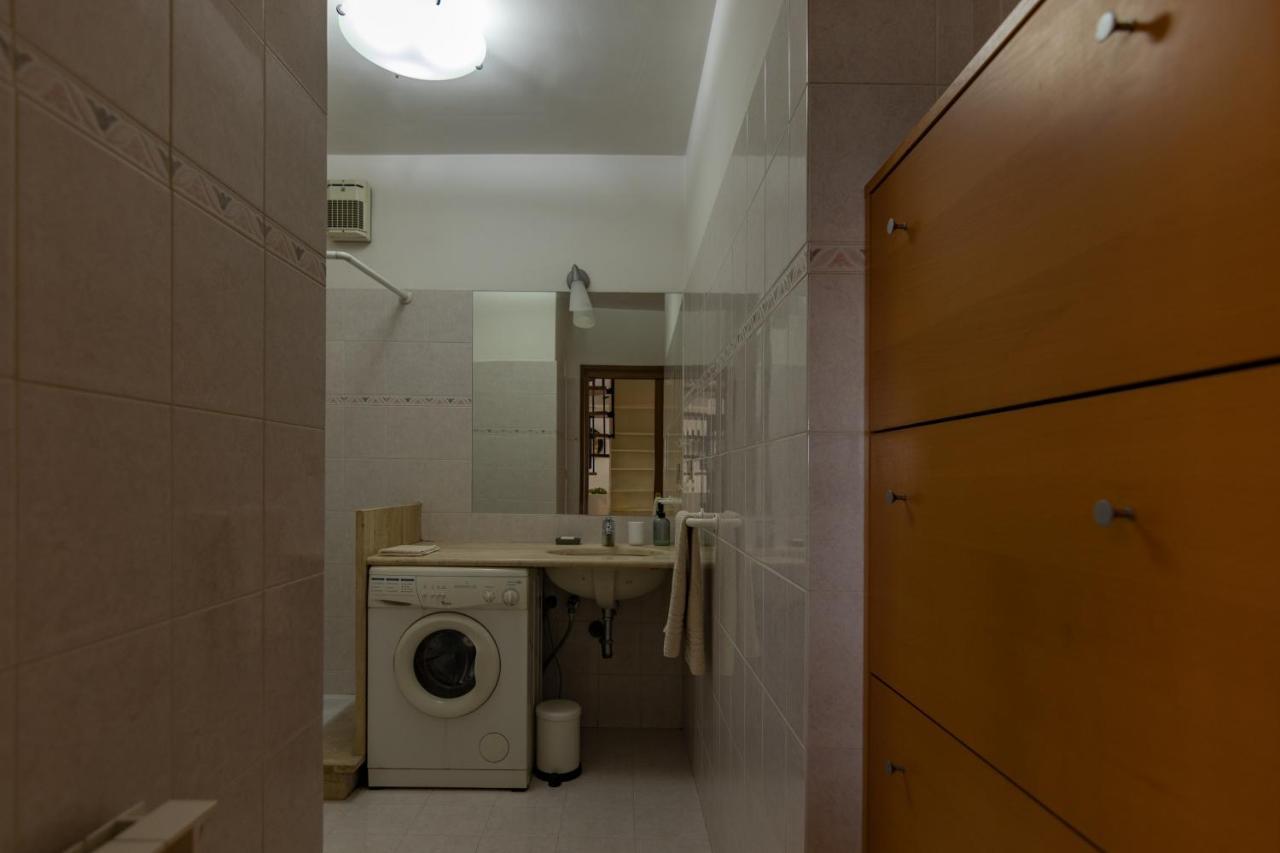 Comfort Penthouse - Private Parking, Wi-fi * Rom