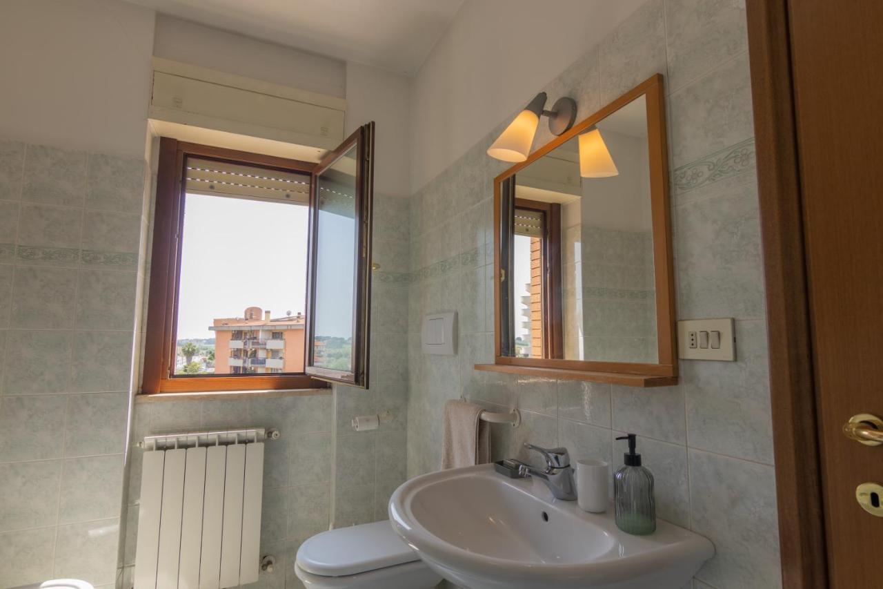 Comfort Penthouse - Private Parking, Wi-fi Apartment Rom