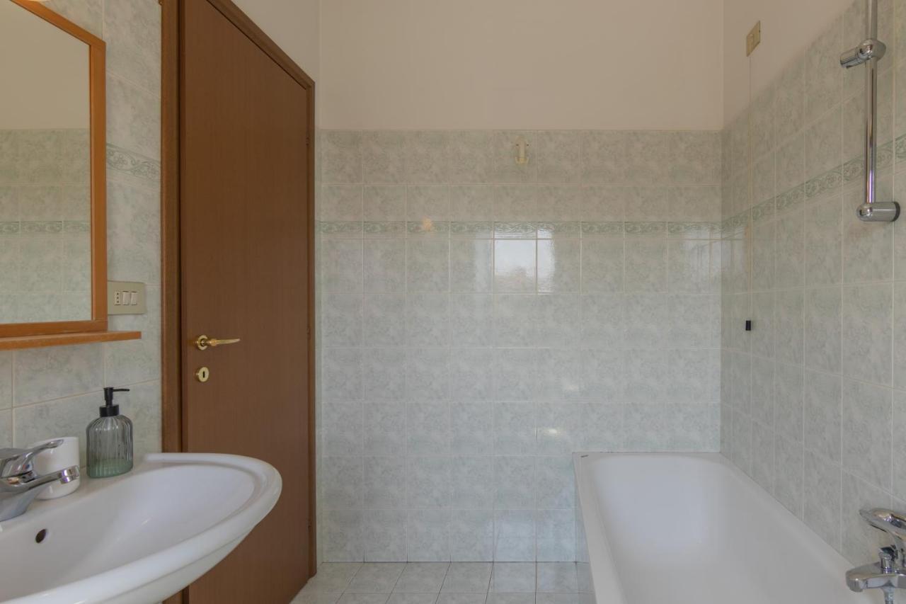 Apartment Comfort Penthouse - Private Parking, Wi-fi Rom