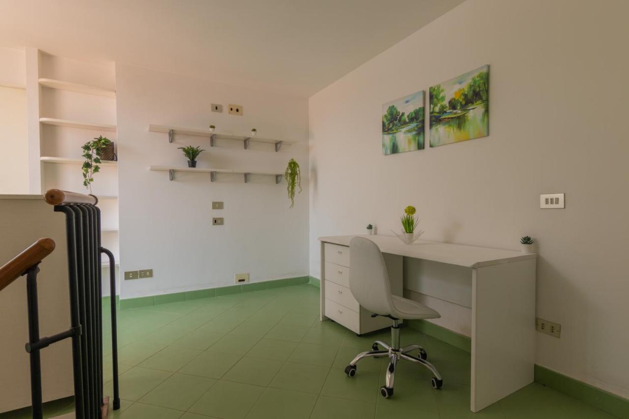 Comfort Penthouse - Private Parking, Wi-fi Apartment Rom