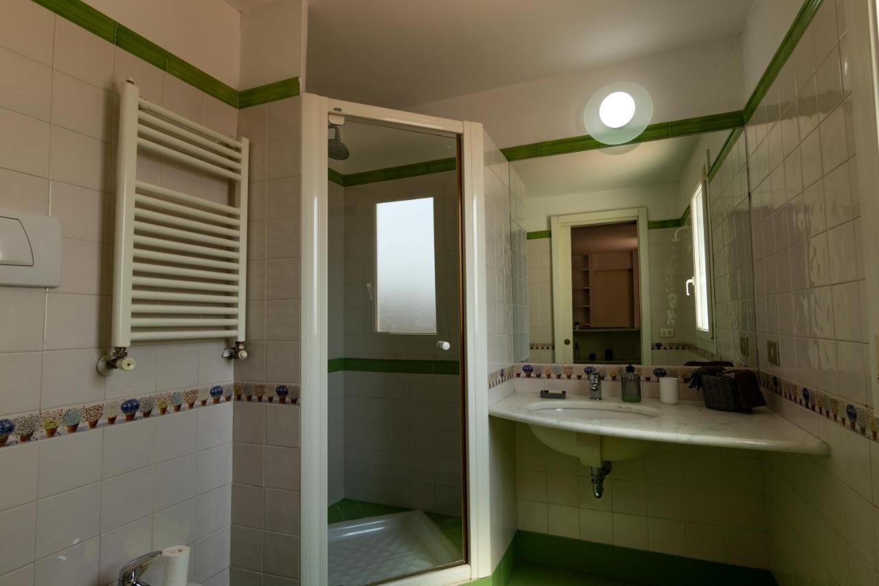 Comfort Penthouse - Private Parking, Wi-fi Apartment Rom